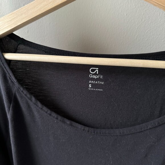 GapFit Long Sleeve Scoop Neck Performance Top - Picture 3 of 5